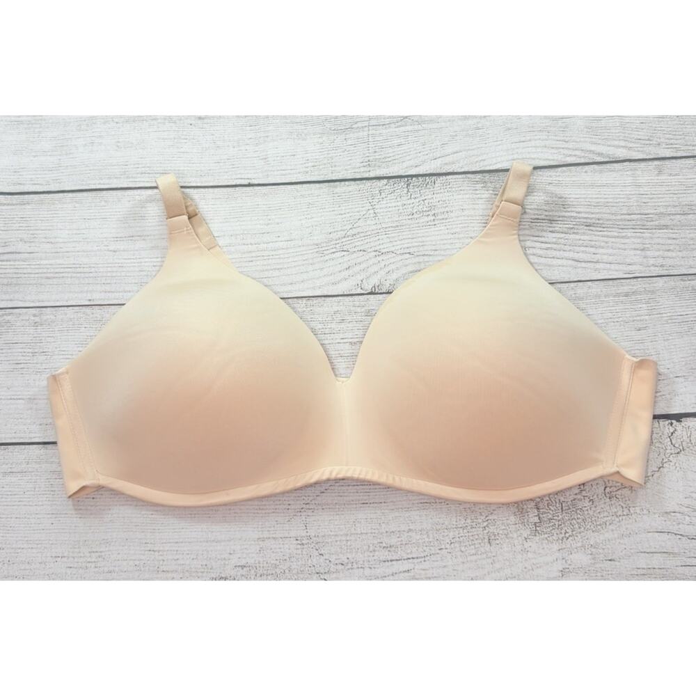 Soma Women’s Vanishing 360 Wireless Bra Seamless Smoothing Comfort Size 42C